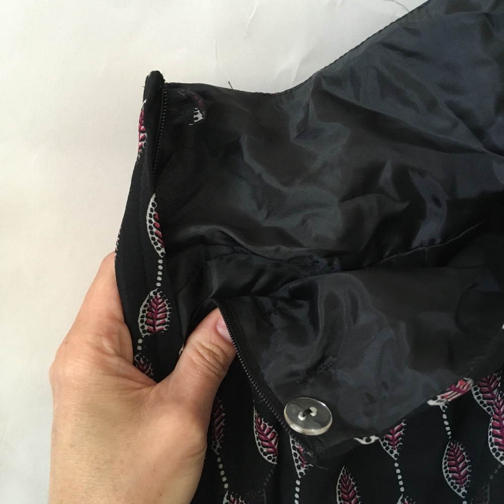 H&M black gathered skirt pink orange print size 10 - Picture 6 of 9
